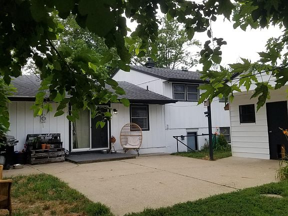 5th image of 2120 Arapahoe Dr