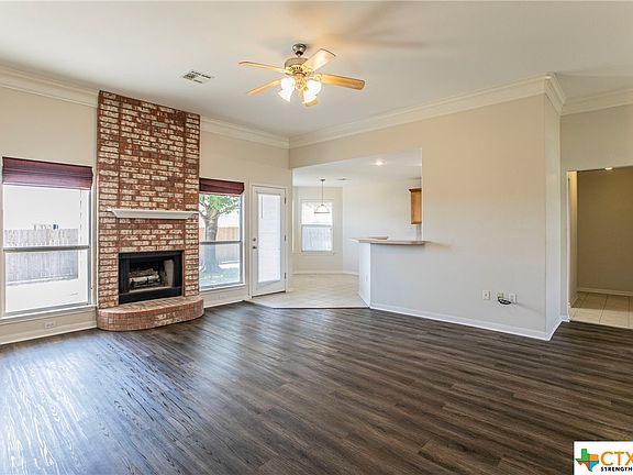 5th image of 518 Armstrong Dr