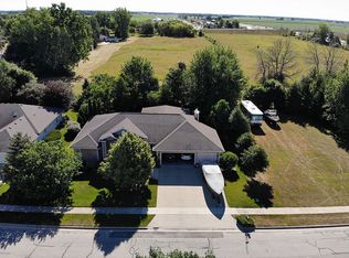 403 John K Dr, Auburn, MI