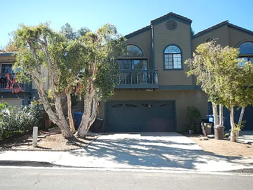 166 Las Flores Dr #A Photo 1