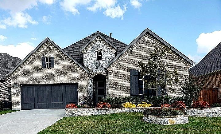 1st image of 2104 Grafton Ln