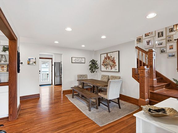 4th image of 2829 Hampshire Ave S
