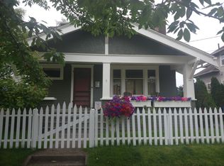 3017 NW 66th St, Seattle, WA 98117