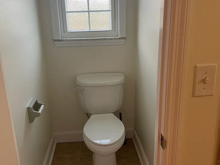 258 Powell Rd — Photo 19