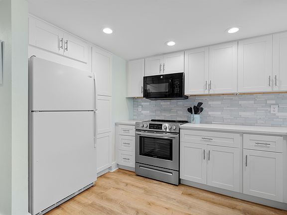 4th image of 8130 A1a S Unit J11