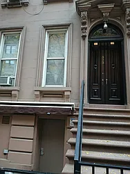323 West 51st Street in Hell&#39;s Kitchen