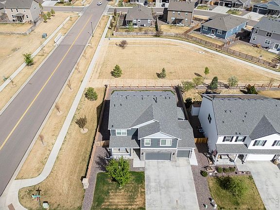 2nd image of 885 Camberly Dr