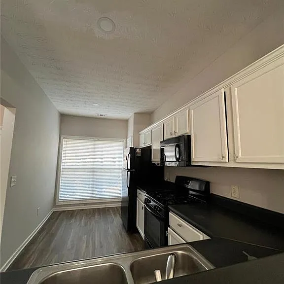 3795 Austin Park Ln — Photo 7