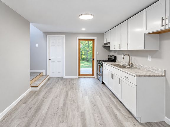 3rd image of 1324 Spruce St #1