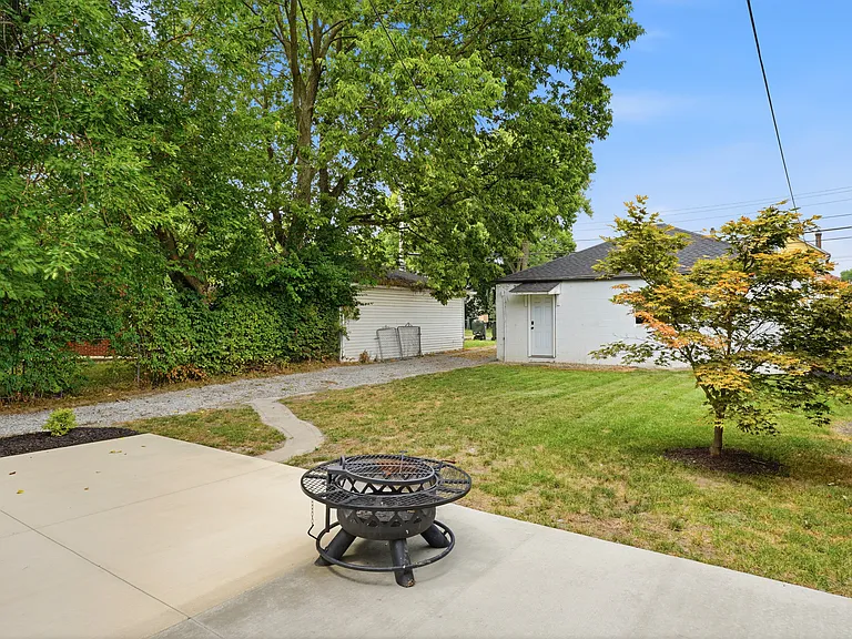 40 W Neff Ave — Photo 30