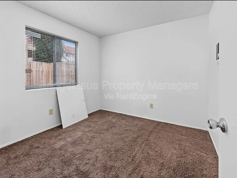 449 S Mollison Ave #3 — Photo 20