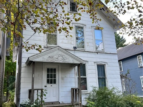 15 Hubbard St, Cortland, NY 13045