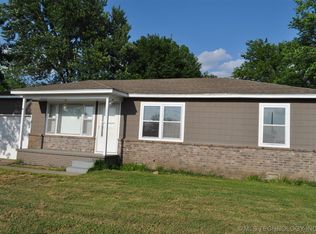 211 N Elgin Ave, Sperry, OK 74073