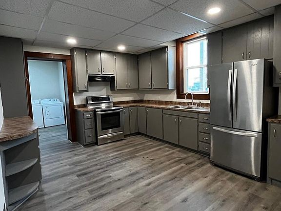 4th image of 110 W Railroad St #110