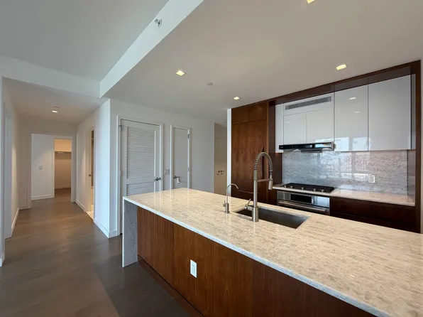 75 Park Ln APT 804, Jersey City, NJ 07310