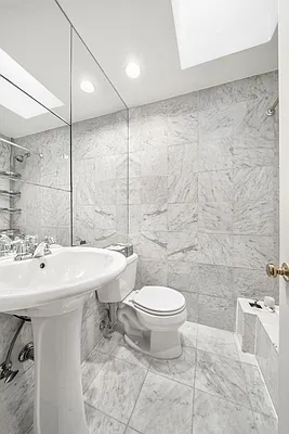 Rented by Compass | media 18