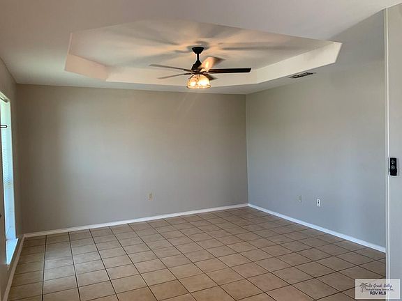 2nd image of 2943 Andorra St
