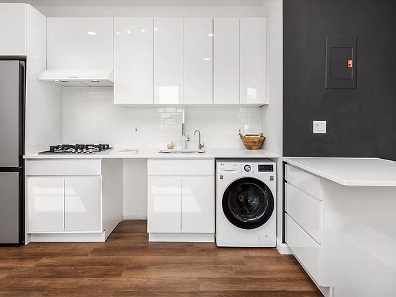 5th image of 53 Stanton St #6B