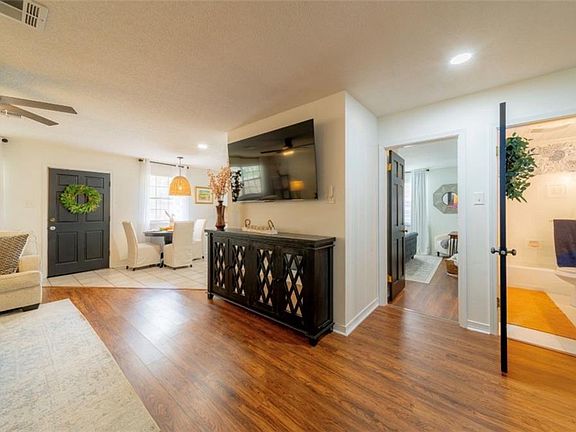 4th image of 124 Bradley Pl
