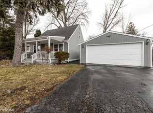 1615 Deerpath Ct, Round Lake Beach, IL 60073