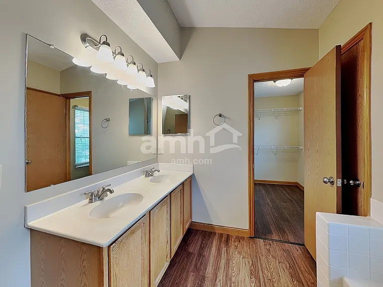 7624 Harbour Town Dr — Photo 12