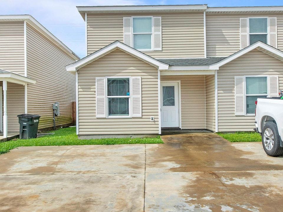 1st image of 1608 Dehart Dr #D