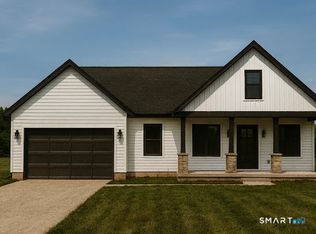 55 Corey Ln E, Niantic, CT 06357