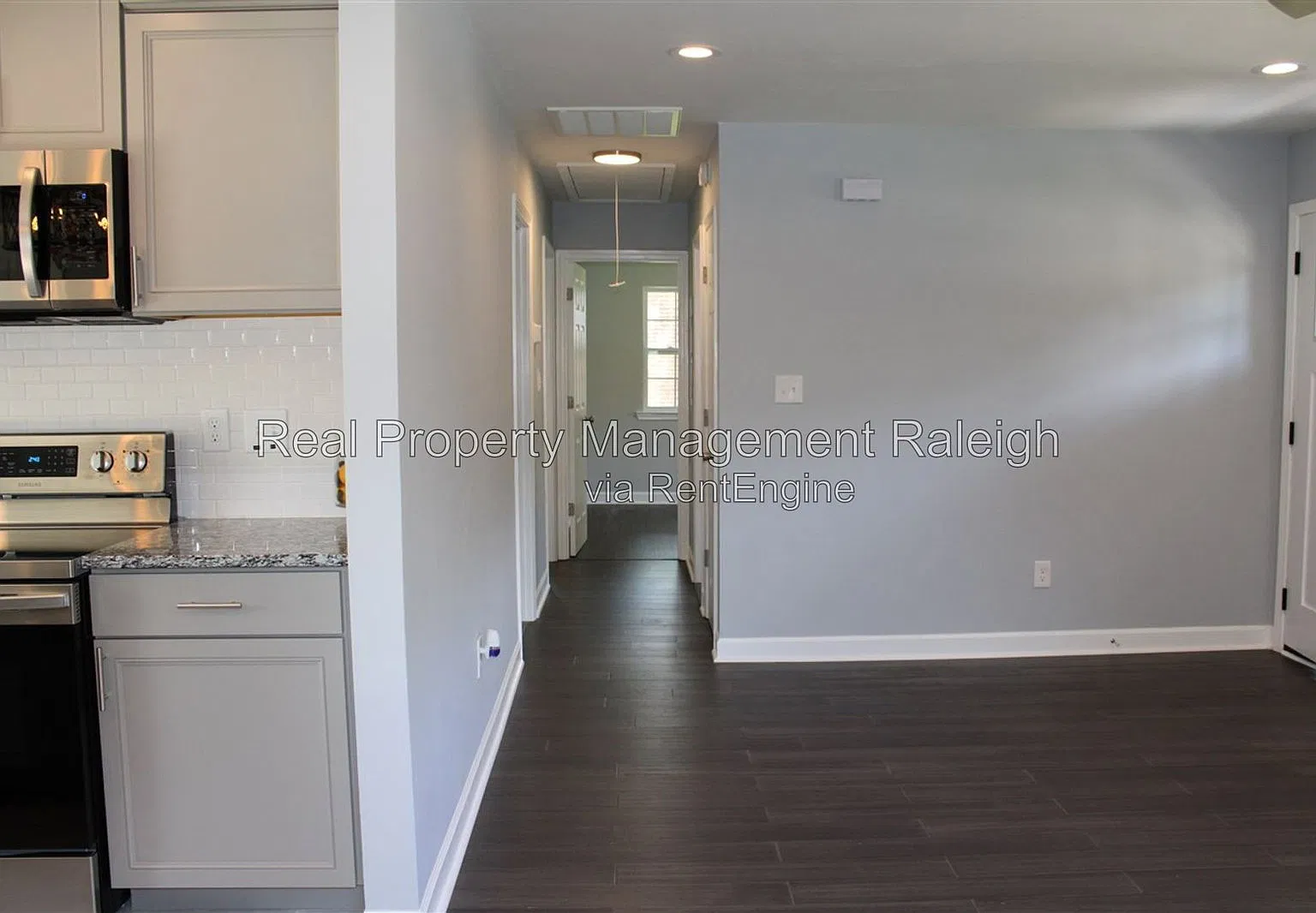 3 bed, 1.0 bath, 1066 sqft, $1,700 — Photo 3