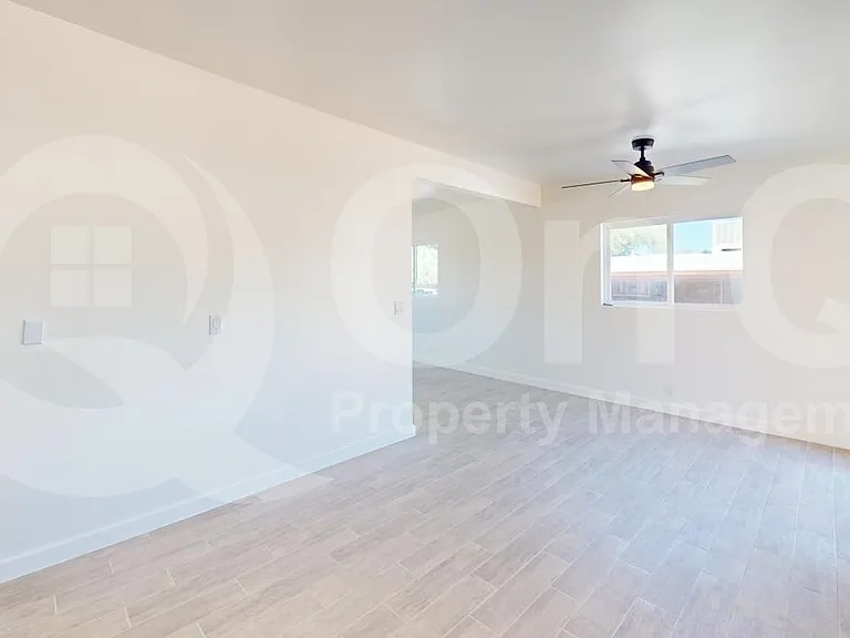 1410 N Desmond Ave — Photo 6