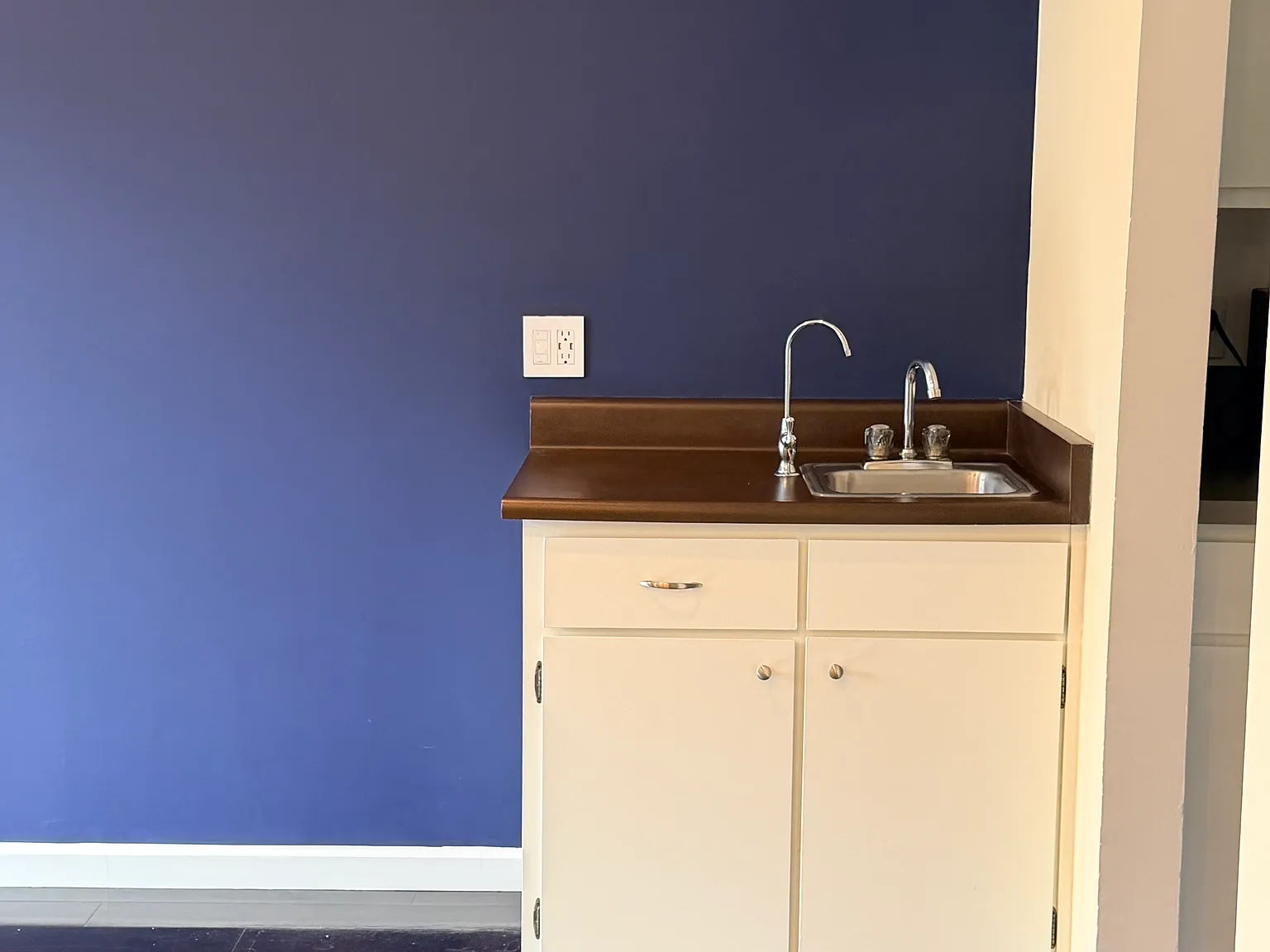 3550 Carter Dr — Photo 2