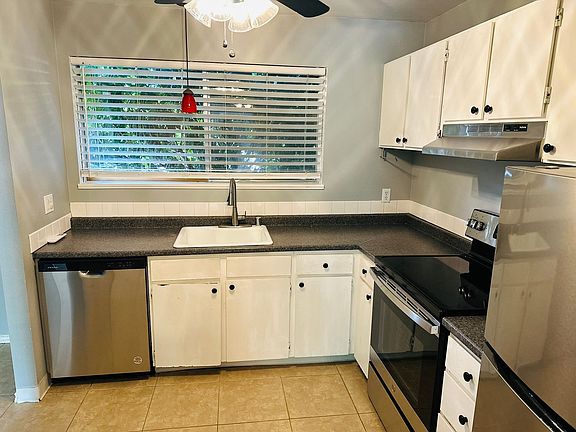 5th image of 345 NE 105th St
