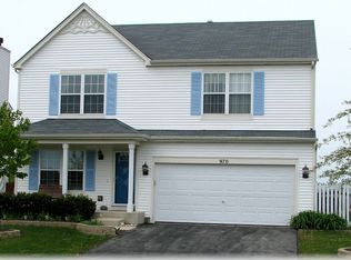 970 Black Cherry Ln, Round Lake Heights, IL 60073