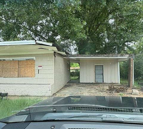 2nd image of 1440 W McDowell Rd