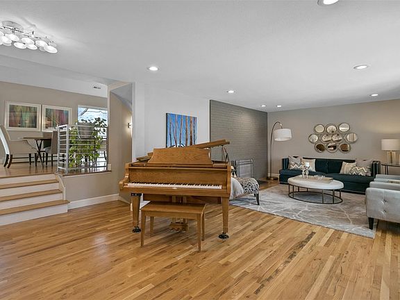 5th image of 2111 E Dartmouth Ave