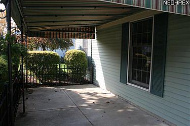 2nd image of 33382 Chelsea Ave