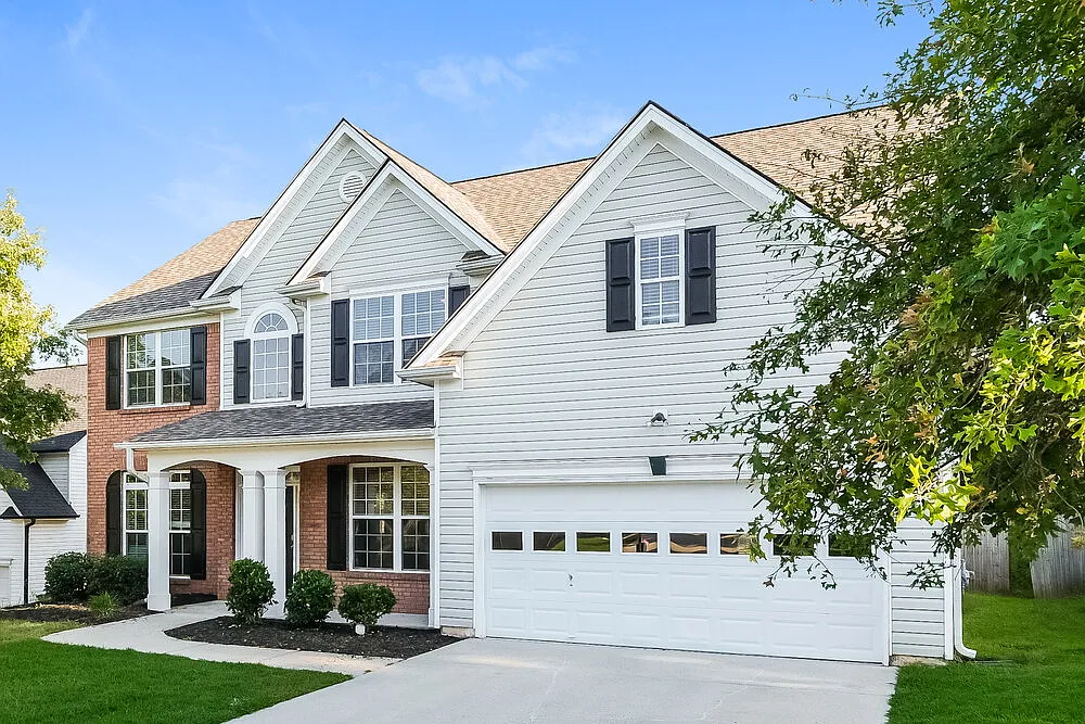5 bed, 4.0 bath, 2857 sqft, $2,930 — Photo 4