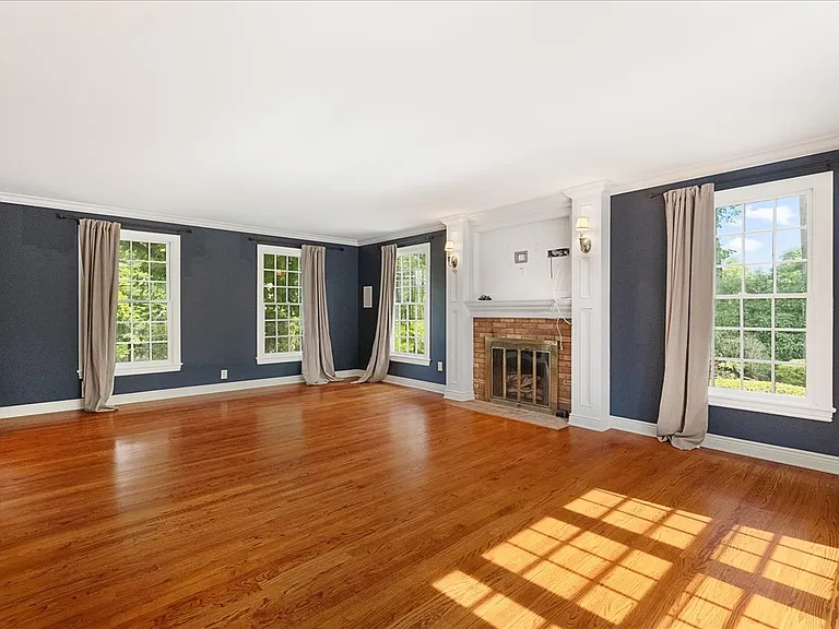 206 Snowden Ln — Photo 10