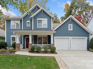 17147 Lake Path Dr, Cornelius, NC 28031