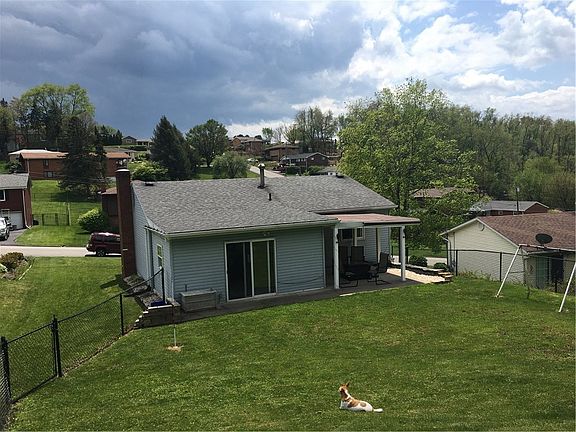 5th image of 270 Sherrick Dr N