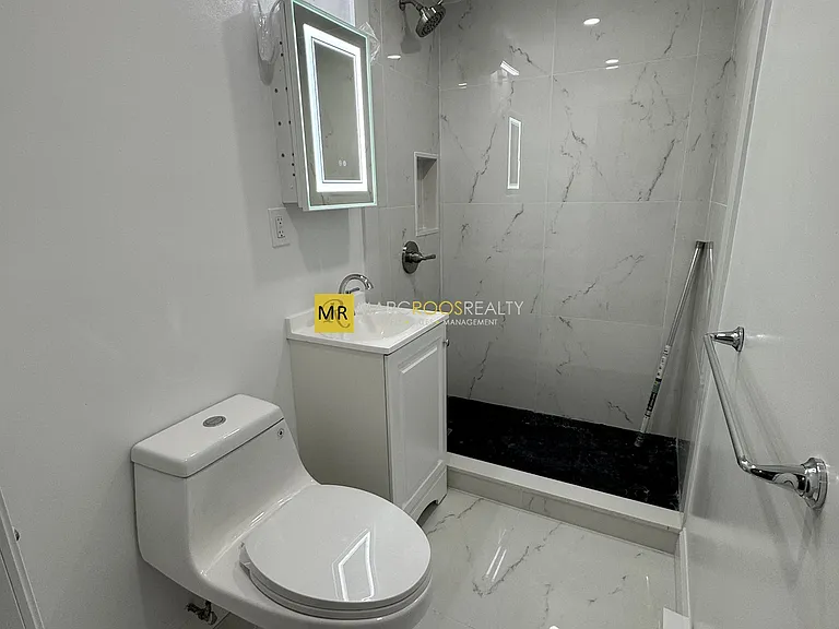 476 Commonwealth Ave #4 — Photo 2