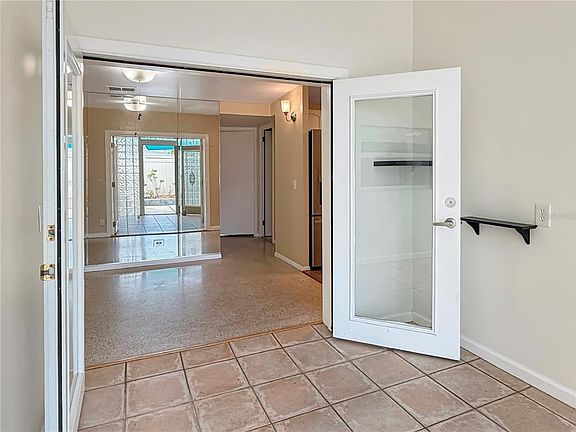 3rd image of 1519 CHANDLER AVENUE
