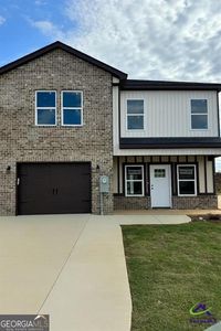 262 Beau Claire Cir, Byron, GA, 31008