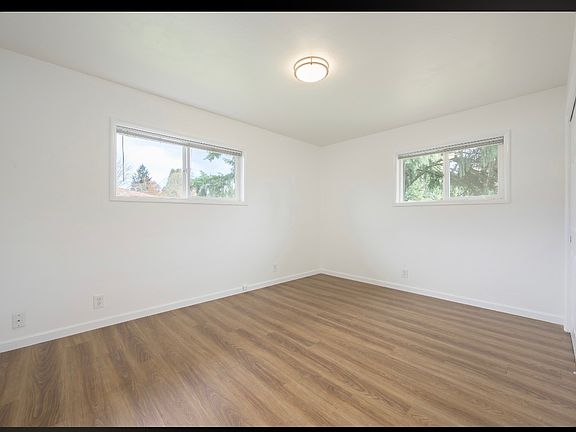 4th image of 1240 Evergreen Dr
