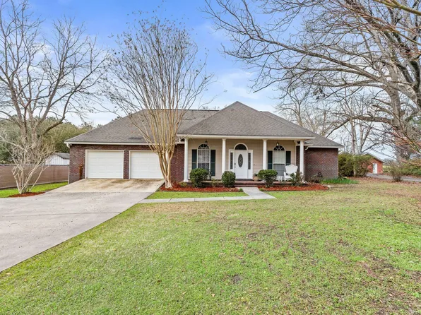 619 Macedonia Rd, Petal, MS 39465