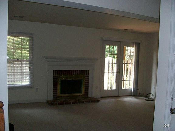 4th image of 6898 McLean Province Cir