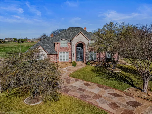 517 Tatum Pl, Heath, TX 75032