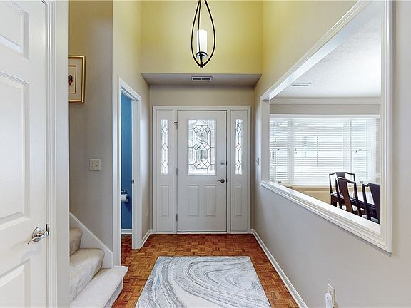 2nd image of 255 Lake Pointe Dr