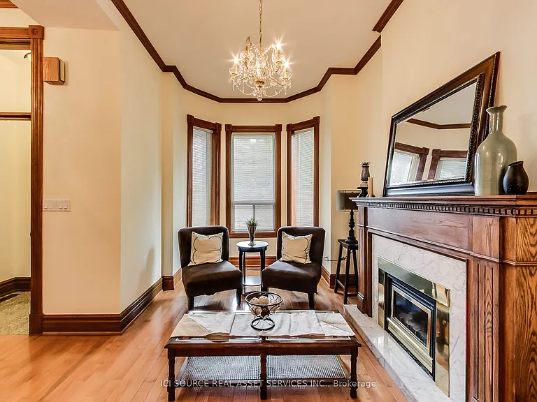 287 Palmerston Ave #MAIN — Photo 6