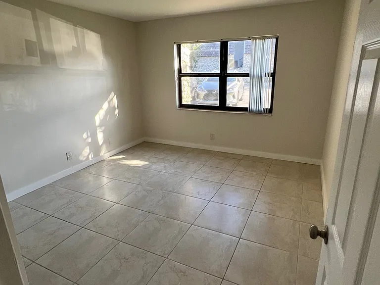 3111 Oakland Shores Dr #F109 — Photo 21