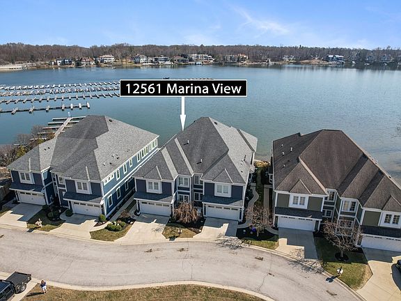 3rd image of 12561 Marina View Dr